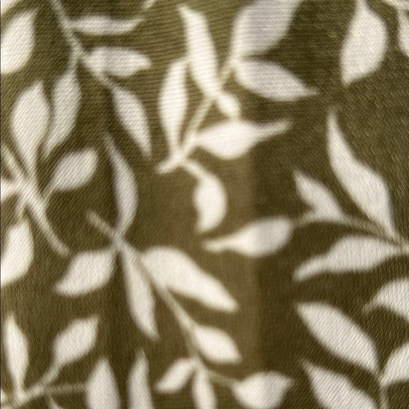 White and Green Maxi Slip Skirt for Resort Wear - Picture 8 of 8